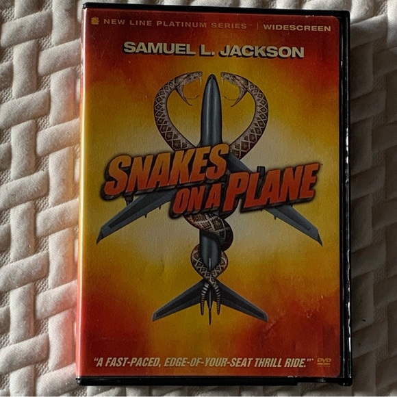 SNAKES ON A PLANE - Picture 1 of 3